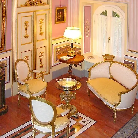 Villa Dora *